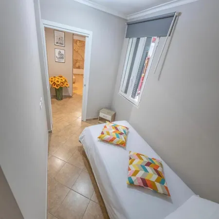 - 1 Floor Apartment *